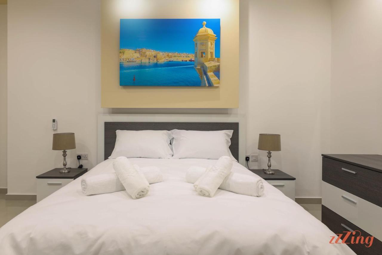 Luxurious Duplex Seafront Apt W Amazing Sea Views Birżebbuġa Exterior foto